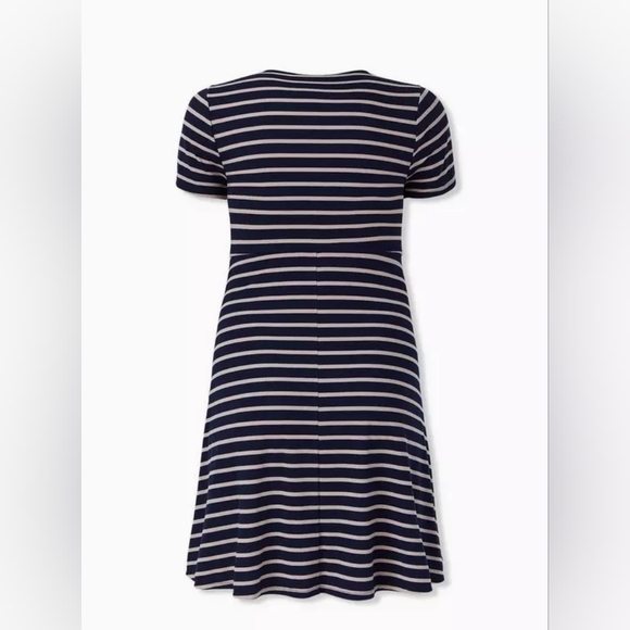 Torrid Navy Stripe mini rib knit Twist Front skater Dress 2x Nwt New 1820 - Picture 2 of 12